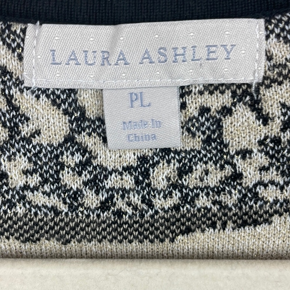 Laura Ashley Cheetah/ Zebra Print Cardigan Sweater Size Petite Large - Picture 9 of 12